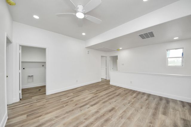 1313 Avenue G, South Houston, TX 77587