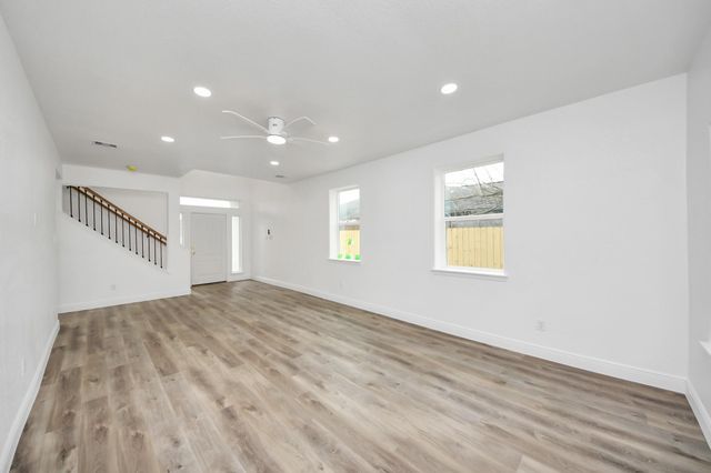 1313 Avenue G, South Houston, TX 77587