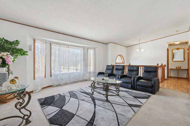 401 2nd Street NE, Dodge Center, MN 55927