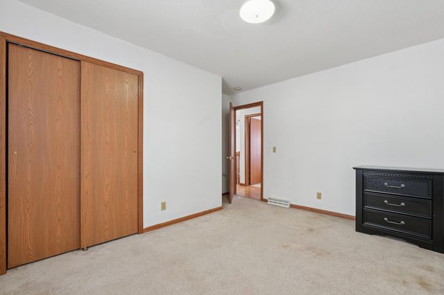 401 2nd Street NE, Dodge Center, MN 55927