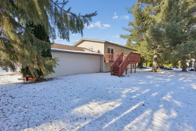 401 2nd Street NE, Dodge Center, MN 55927