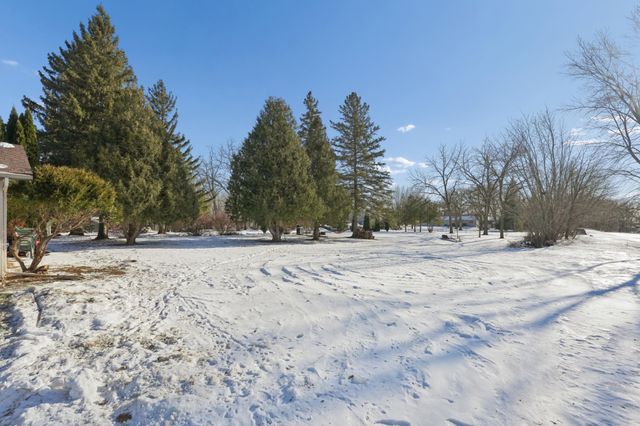 401 2nd Street NE, Dodge Center, MN 55927