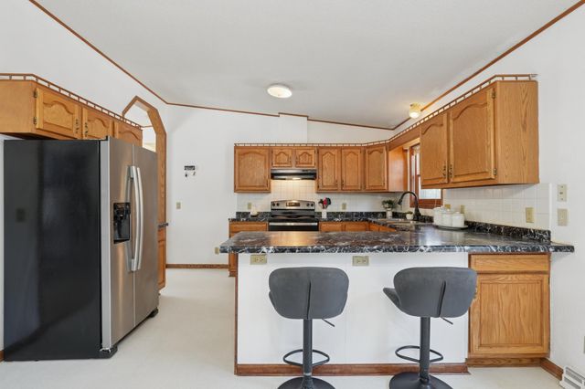 401 2nd Street NE, Dodge Center, MN 55927