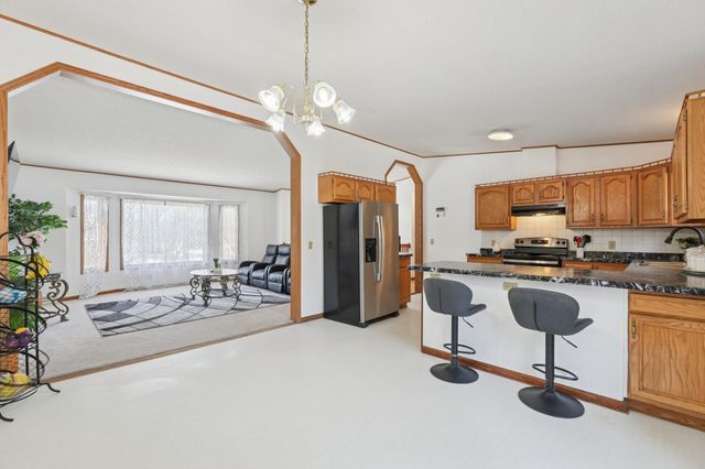 401 2nd Street NE, Dodge Center, MN 55927