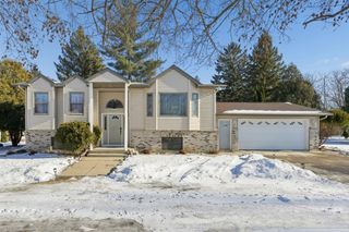 401 2nd Street NE, Dodge Center, MN 55927