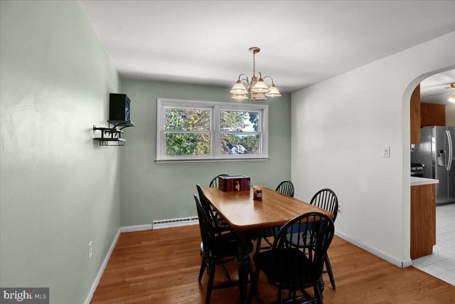 1807 SALEM RD, Wyomissing, PA 19610