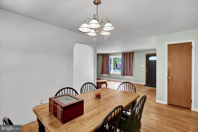 1807 SALEM RD, Wyomissing, PA 19610