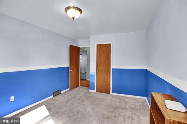 1807 SALEM RD, Wyomissing, PA 19610