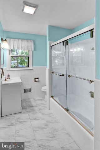 1807 SALEM RD, Wyomissing, PA 19610