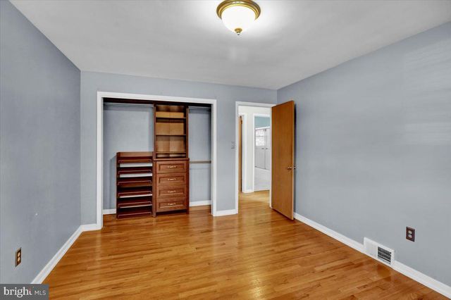 1807 SALEM RD, Wyomissing, PA 19610
