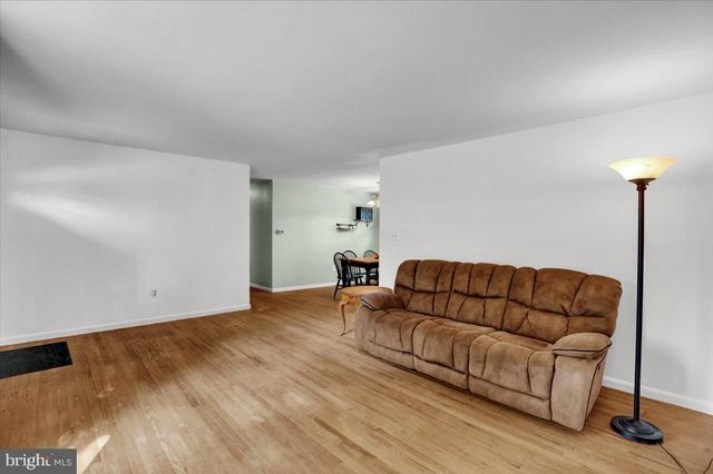 1807 SALEM RD, Wyomissing, PA 19610