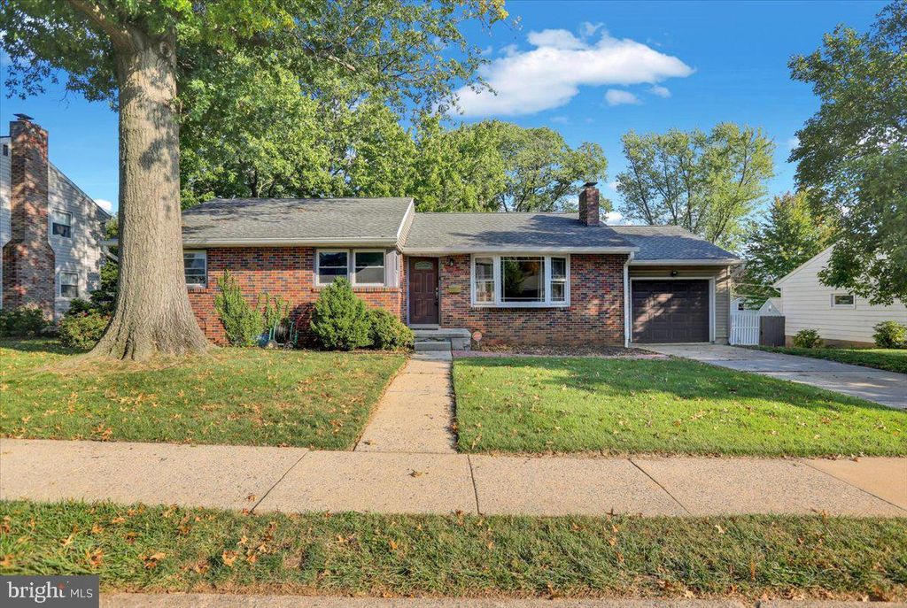 1807 SALEM RD, Wyomissing, PA 19610