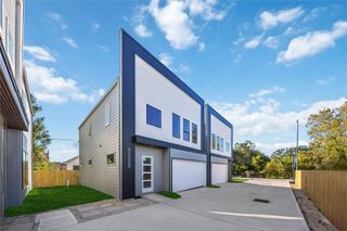 7125 England Street, Houston, TX 77021