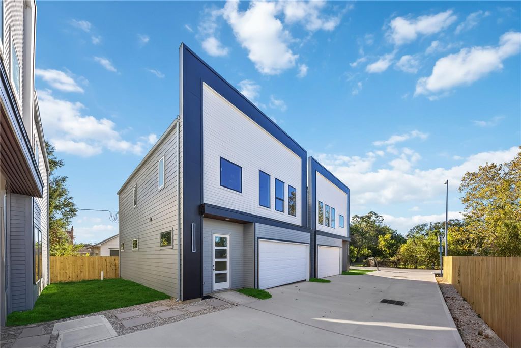 7125 England Street, Houston, TX 77021