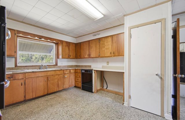 1292 SE Cr 255, Lee, FL 32059