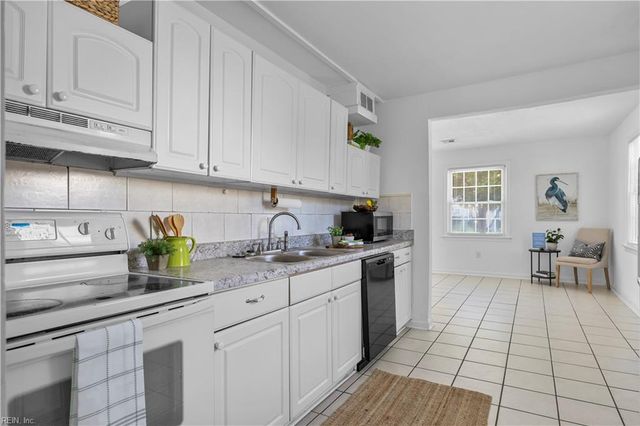 252 Fighter DR, Virginia Beach, VA 23454