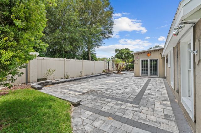 106 Anastasia Lakes Dr, St Augustine, FL 32080