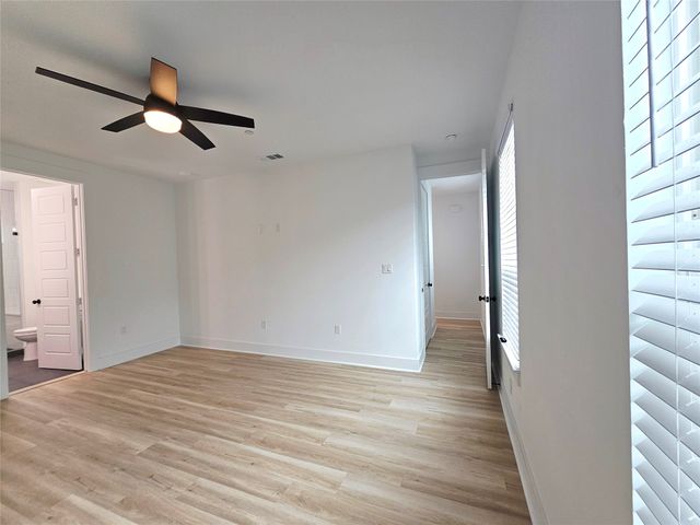 206 S Village Way 304, Lewisville, TX 75057