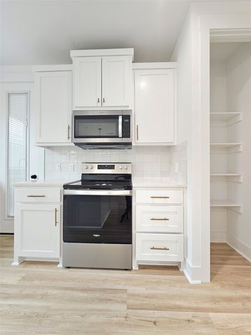 206 S Village Way 304, Lewisville, TX 75057