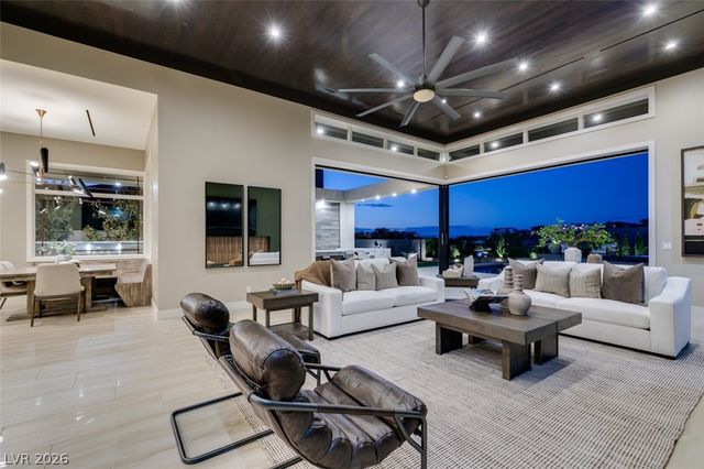 1376 Opal Valley Street, Henderson, NV 89052