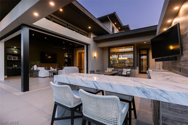 1376 Opal Valley Street, Henderson, NV 89052