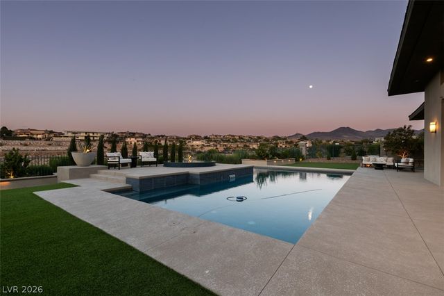 1376 Opal Valley Street, Henderson, NV 89052
