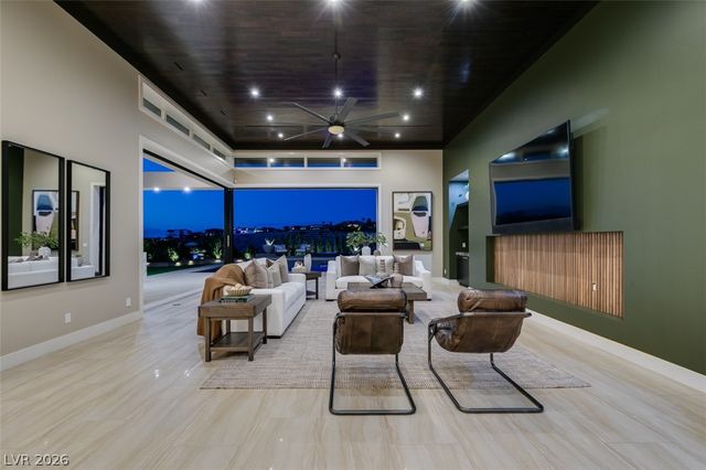 1376 Opal Valley Street, Henderson, NV 89052