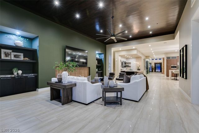 1376 Opal Valley Street, Henderson, NV 89052