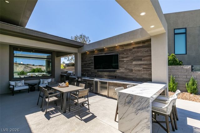 1376 Opal Valley Street, Henderson, NV 89052