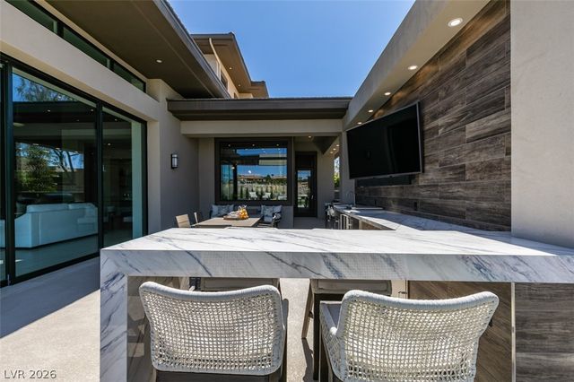 1376 Opal Valley Street, Henderson, NV 89052