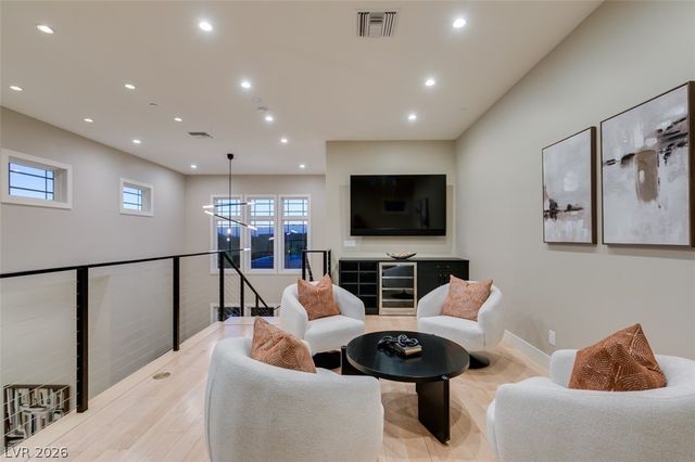 1376 Opal Valley Street, Henderson, NV 89052