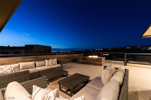 1376 Opal Valley Street, Henderson, NV 89052