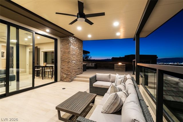 1376 Opal Valley Street, Henderson, NV 89052