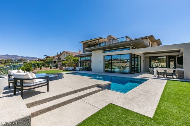 1376 Opal Valley Street, Henderson, NV 89052
