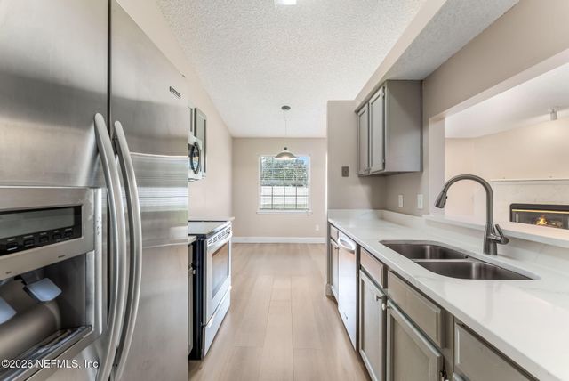4644 BLUE STREAM Lane S, Jacksonville, FL 32224