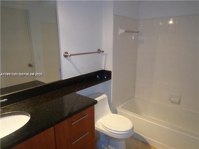 3300 N Pinewalk Drive N 1928, Margate, FL 33063