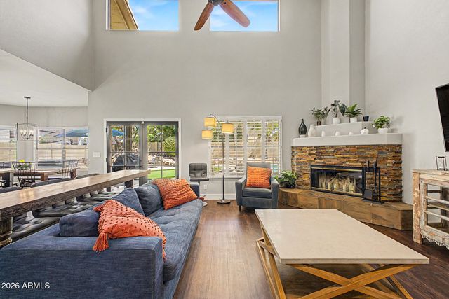 5102 E GRANDVIEW Road, Scottsdale, AZ 85254