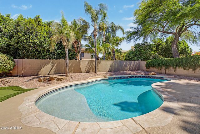 5102 E GRANDVIEW Road, Scottsdale, AZ 85254