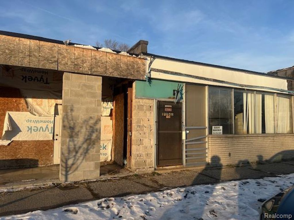 18946 W McNichols Road, Detroit, MI 48219