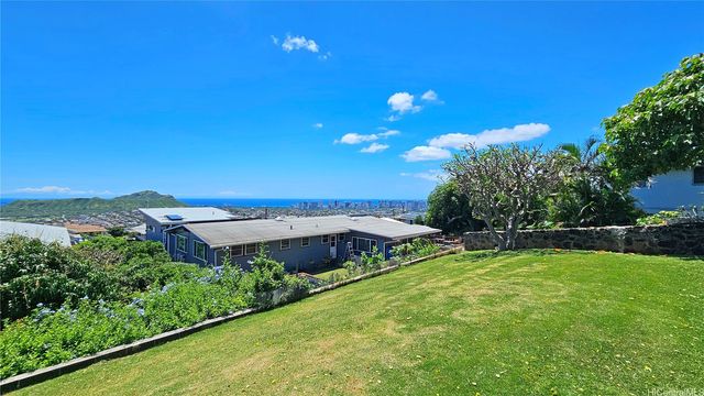 4125 Pakolu Place, Honolulu, HI 96816