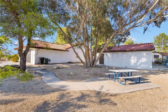 14455 Havasu Road, Apple Valley, CA 92307