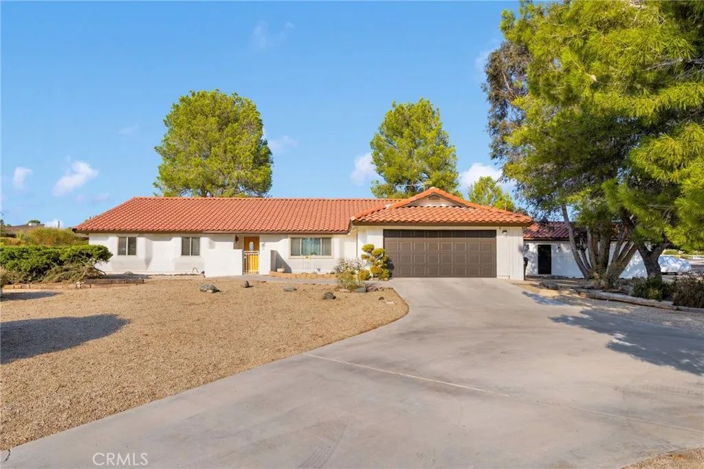 14455 Havasu Road, Apple Valley, CA 92307