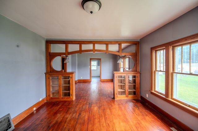 313 N 1st Street, Ogden, IA 50212