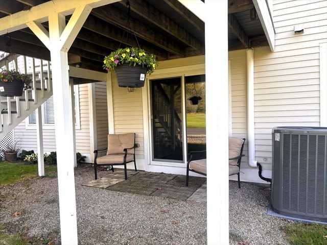 18 Bonwood Dr. 402, Mashpee, MA 02649