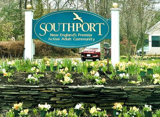18 Bonwood Dr. 402, Mashpee, MA 02649