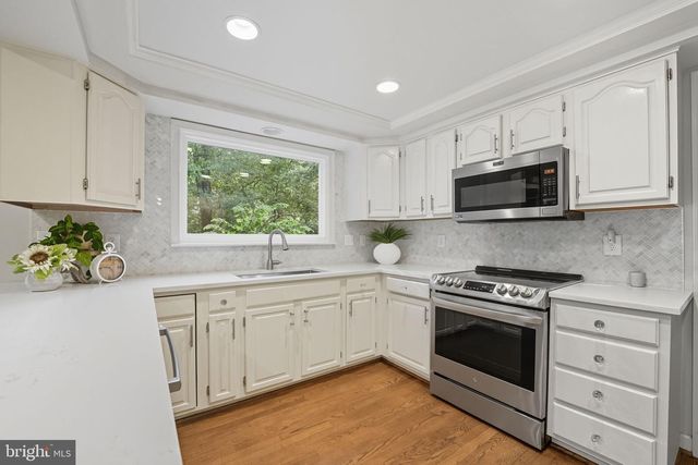 14367 N SLOPE ST, Centreville, VA 20120