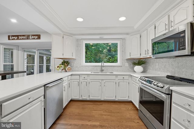 14367 N SLOPE ST, Centreville, VA 20120