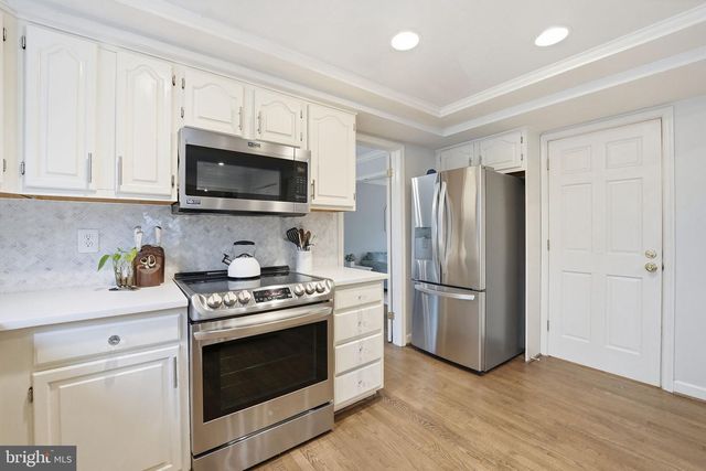 14367 N SLOPE ST, Centreville, VA 20120