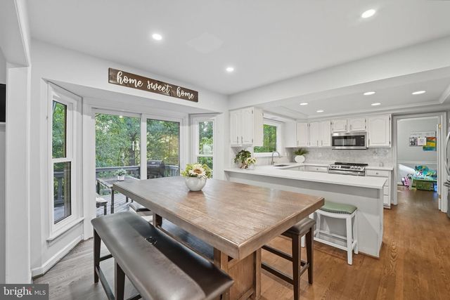 14367 N SLOPE ST, Centreville, VA 20120