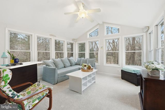 14367 N SLOPE ST, Centreville, VA 20120